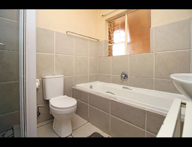 2 BEDROOM APARTMENT FOR SALE IN FAIRLAND